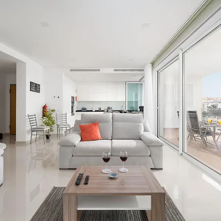 Lägenhet Court View - Modern 2 Bedroom Lagos