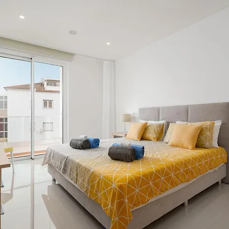 Lägenhet Court View - Modern 2 Bedroom Lagos