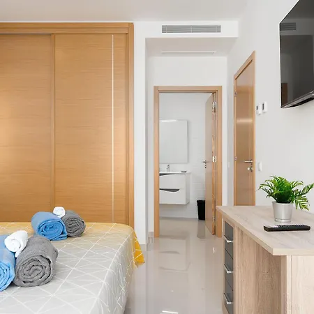 Court View - Modern 2 Bedroom Lägenhet Lagos