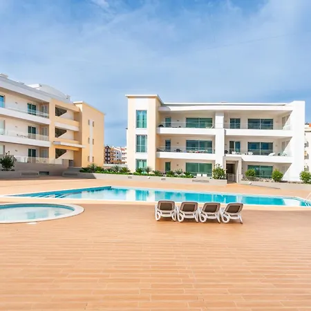 Court View - Modern 2 Bedroom *