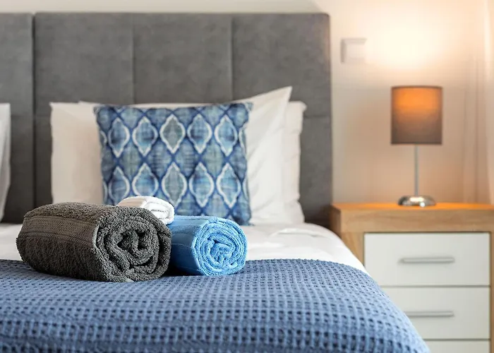 Court View - Modern 2 Bedroom * Lagos